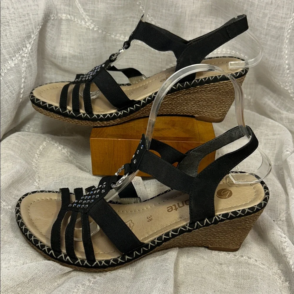 Remonte almost NEW leather elastic straps wedge shoes